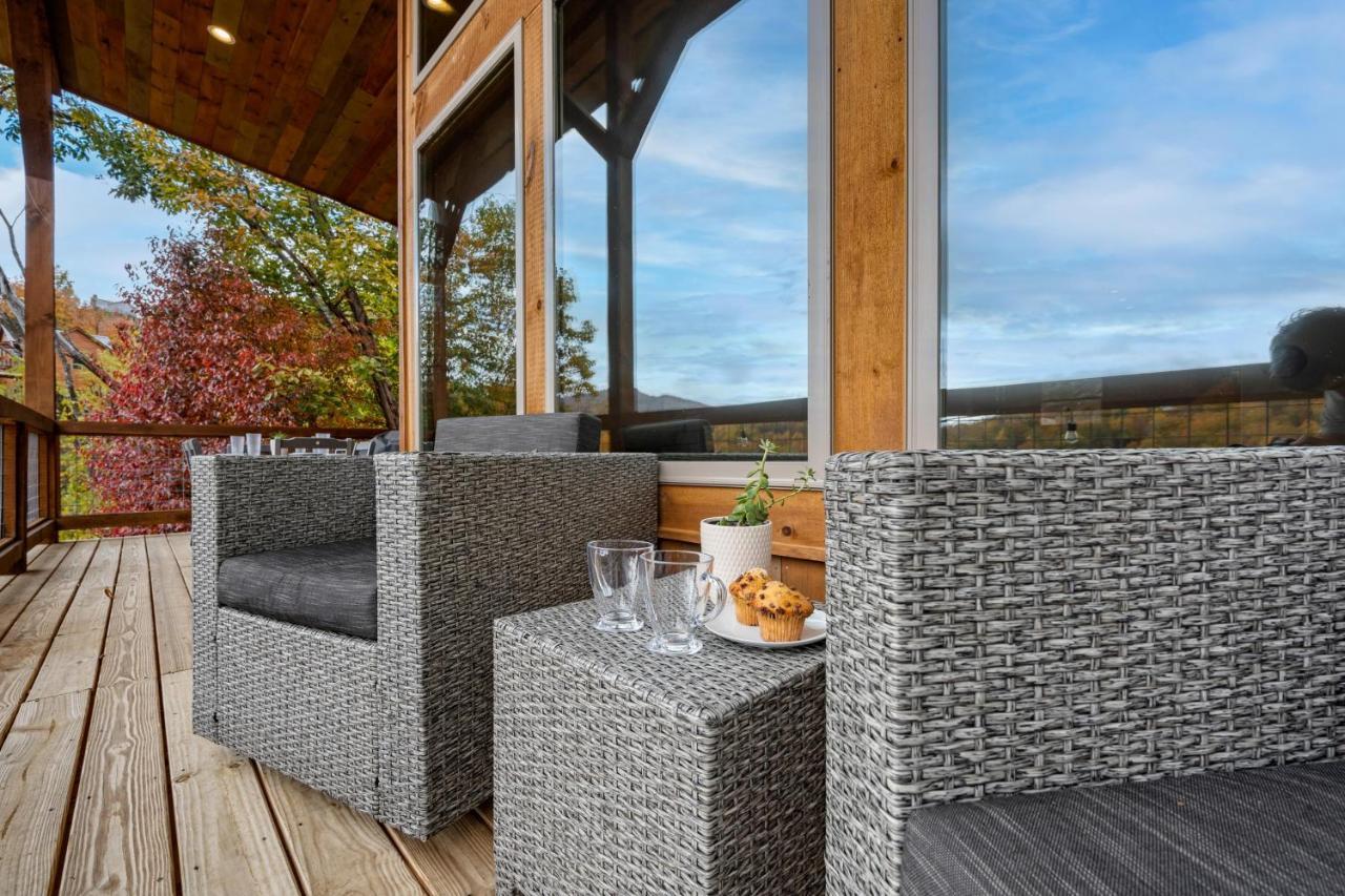 2021 Cabin - Gorgeous Fall Views, GameRm, HotTub, Xbox, Bears, Gatlinburg 10min&Ober 5min Exterior foto